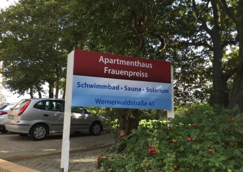 Strandloft Cuxhaven Im Haus Frauenpreiss Sahlenburg - Strandnah - 2 Hunde Willkommen -Schwimmbad - Sauna - Direkt Am Wald - Dachterrasse Mit Blick Nach Neuwerk Kültér fotó