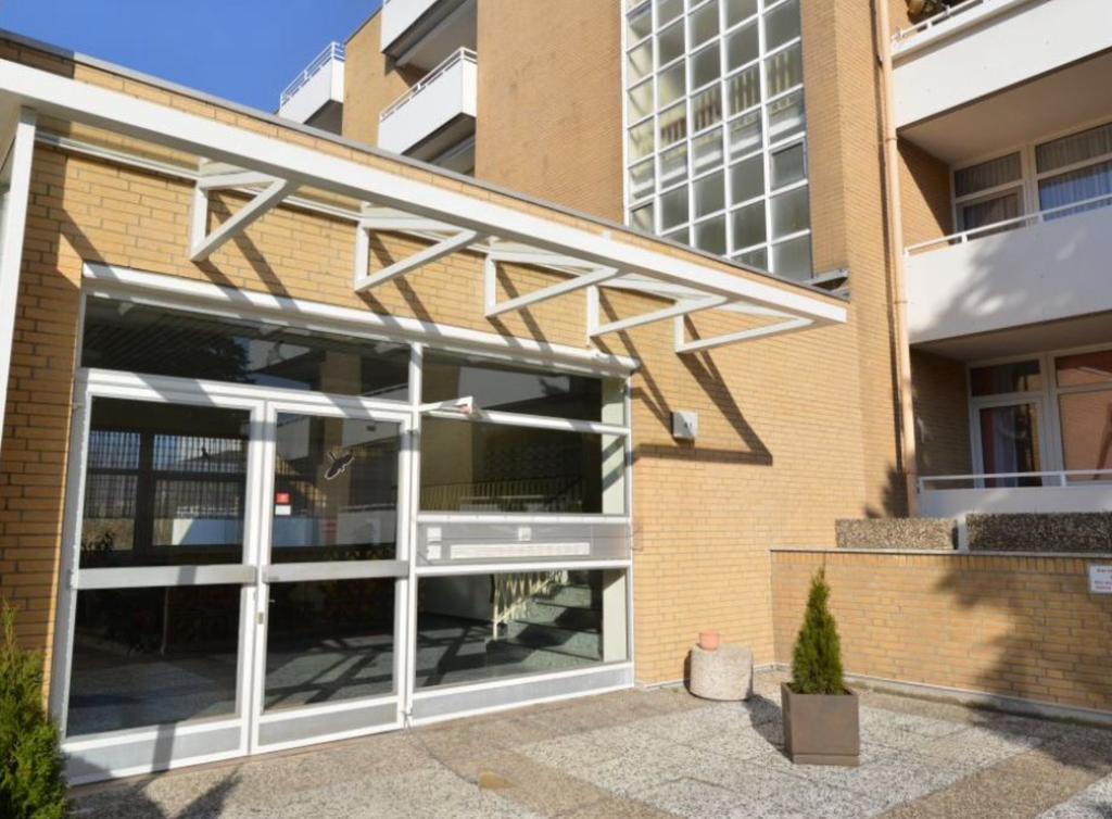 Strandloft Cuxhaven Im Haus Frauenpreiss Sahlenburg - Strandnah - 2 Hunde Willkommen -Schwimmbad - Sauna - Direkt Am Wald - Dachterrasse Mit Blick Nach Neuwerk Kültér fotó